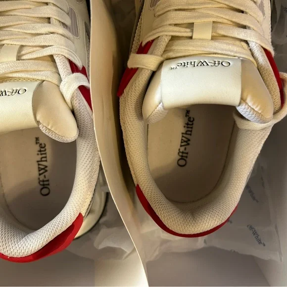 Off white runner sneakers kick off sz 40 eur like new